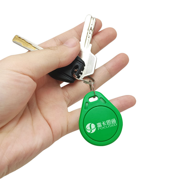 Benutzerdefinierter, bedruckbarer, wasserdichter NFC-NTAG213-Schlüsselanhänger für die Zugangskontrolle im Großhandel